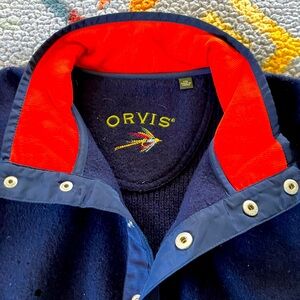 Orvis navy blue wool pullover in XXL in EUC
Has button down placket front